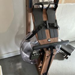 Wood Frame Water Rower - W/manual