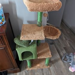 Cactus Treehouse For Cats 