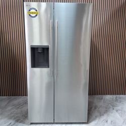 LG 27 cu. ft. Standard-Depth, Side-by-side Refrigerator, with Ice and Water and Bar Handle Design (LS27T3230S-D-L906)