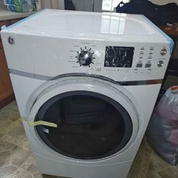 BRAND NEW gas Dryer 