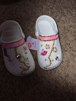 Little girl bling crocks