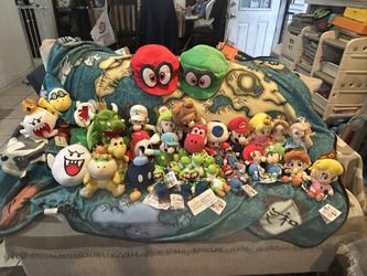 Super Mario Plushies!