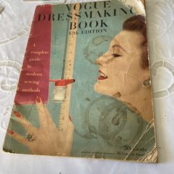- [ ] 📚 Vintage Vogue Dressmaking Book (1957, 12th Edition, Paperbac