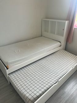 Twin Bed - mattresses included