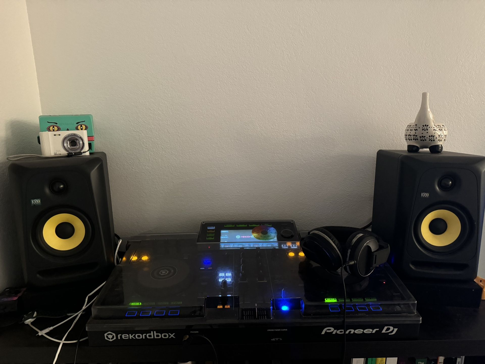 Pioneer XDJ RR Mixer - 2 Krk Rokit5 Speakers, Pioneer Headphones And Custom Cover And All Cables