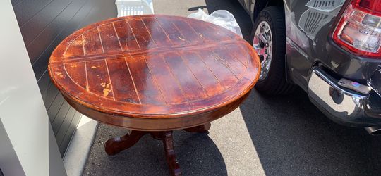 Kitchen table need gone ASAP