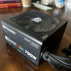 700Watt Power supply Thermaltake