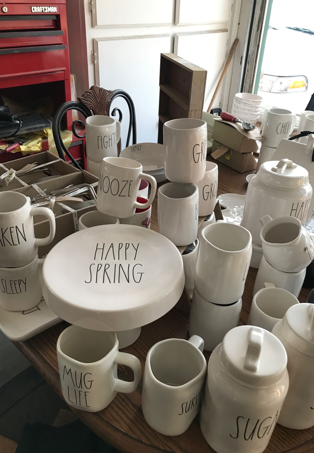 Rae Dunn HAPPY SPRING CAKE stand. 🤠- Love it. 🎯.Pictures. Custom your post sets Welcomed ðŸ¤