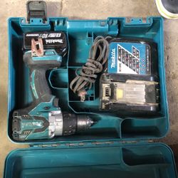 Makita Model XPH07 Hammer Drill + 5.0 Batery + Charger + Hard Case