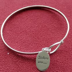 Rings.Sterling Silver .925  Sisters are friends Forever   Bracelet . very nice 