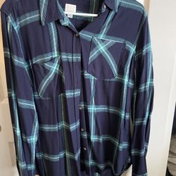 Women’s Plaid Shirt