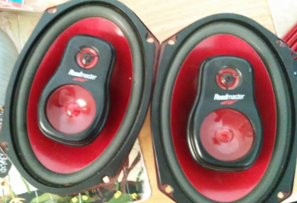 Vr3 200 Watts Amp 6x9 Roadmaster Three way speaker