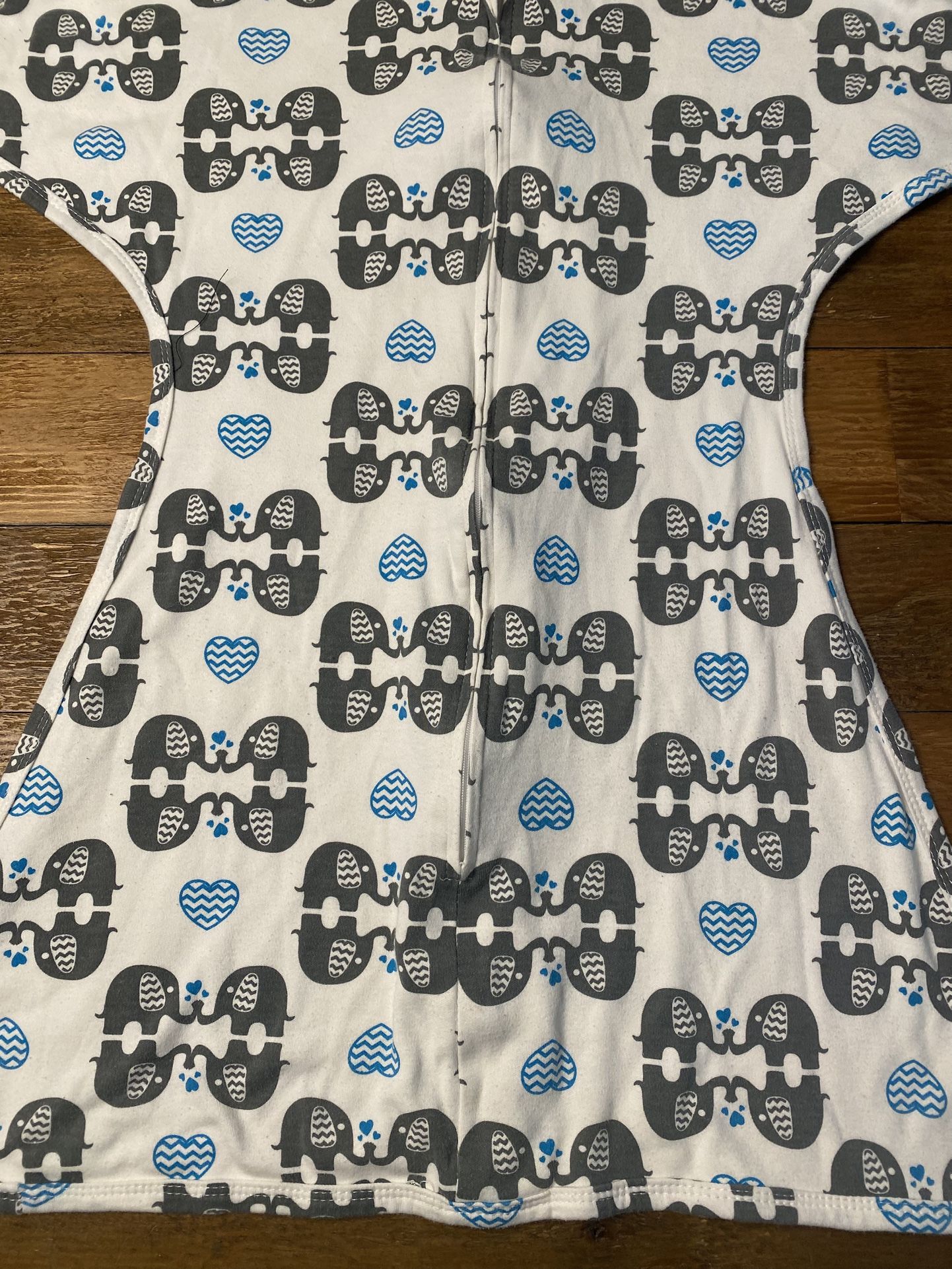 Sleeping Baby size medium 6-12 months sleep sack zipadee-zip