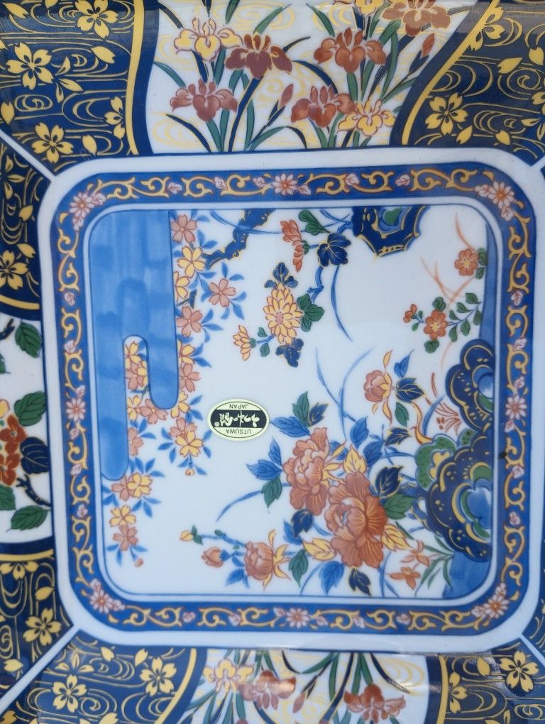 BEAUTIFUL ORIENTAL HAND PAINTED COLLECTABLE 