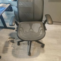 Mesh Chair 