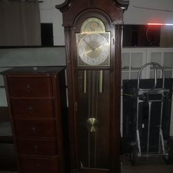 Grandfather Clock (Needs To Be Set up)