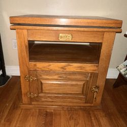 WHITE CLAD / SIMMONS HARDWARE OAK CABINET