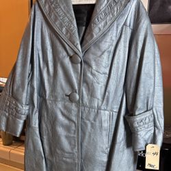 Women's Light Blue Leather Jacket with Button Closure 1960s