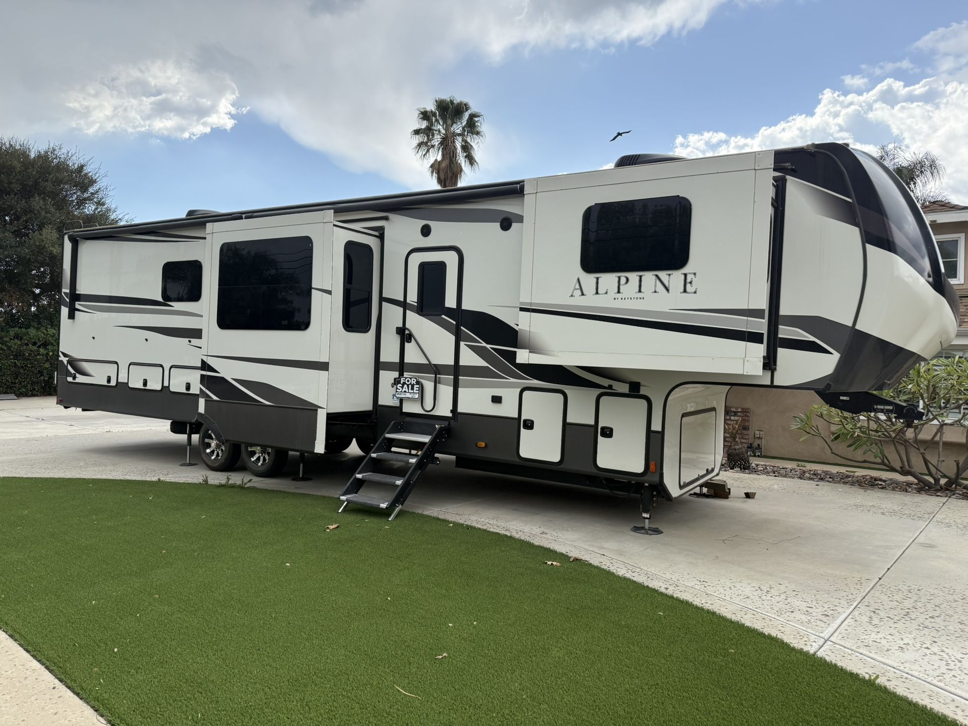 2021 Keystone Alpine