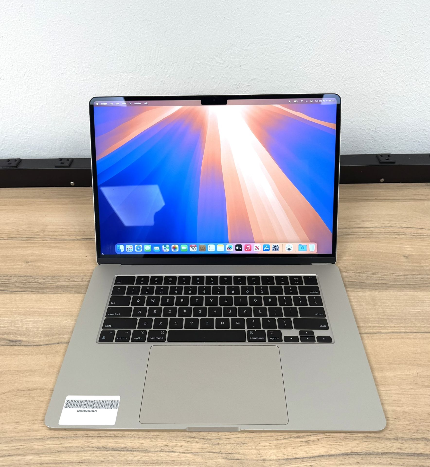 15" MacBook Air M3 8 Core*Apple Care Plus Warranty till 2027