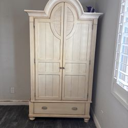 Ethan Allen Armoire 