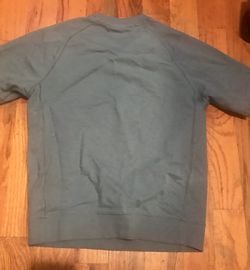 Nike shortsleeved sweatshirt size small sweater lightweight