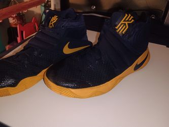 Nike Kyrie 2 Cavs