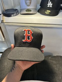 B Hat