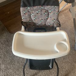 Cosco Collapsable Feeding Chair Free