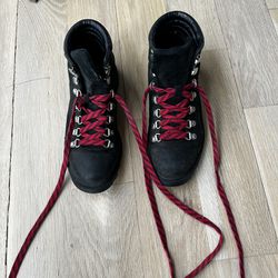 Black Sorel Boots