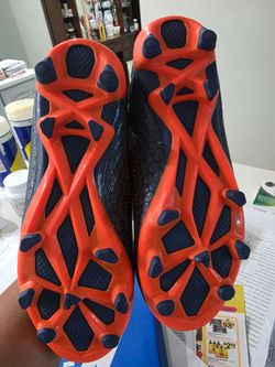 Runic soccer outdoor shoes