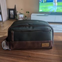 Tommy Bahama Toiletry Bag