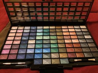 Eyeshadow pallet