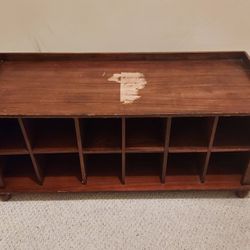 *** FREE ***  Seat W/ Shoe Rack