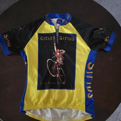 Retro Image Apparel Co. Sirius short-sleeve cycling jersey.