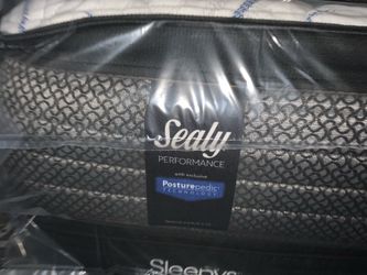 Brand new pillow top king size mattress