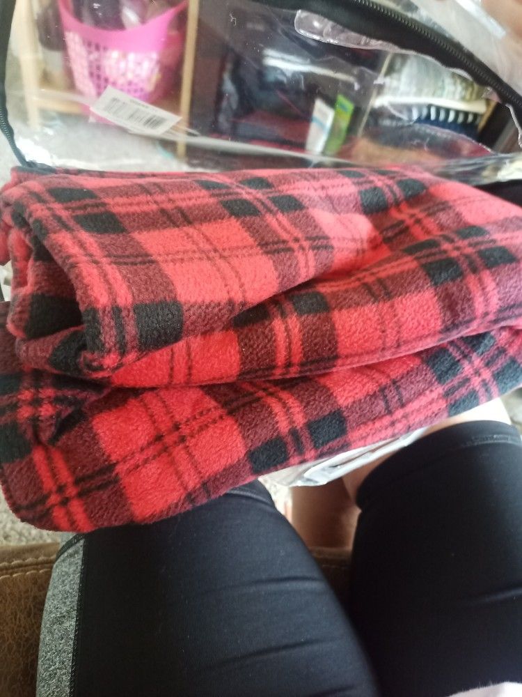 Emergency Car Plug-In Heating Car Blanket