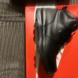 Nike Boots Size 12