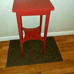 Red accent table 