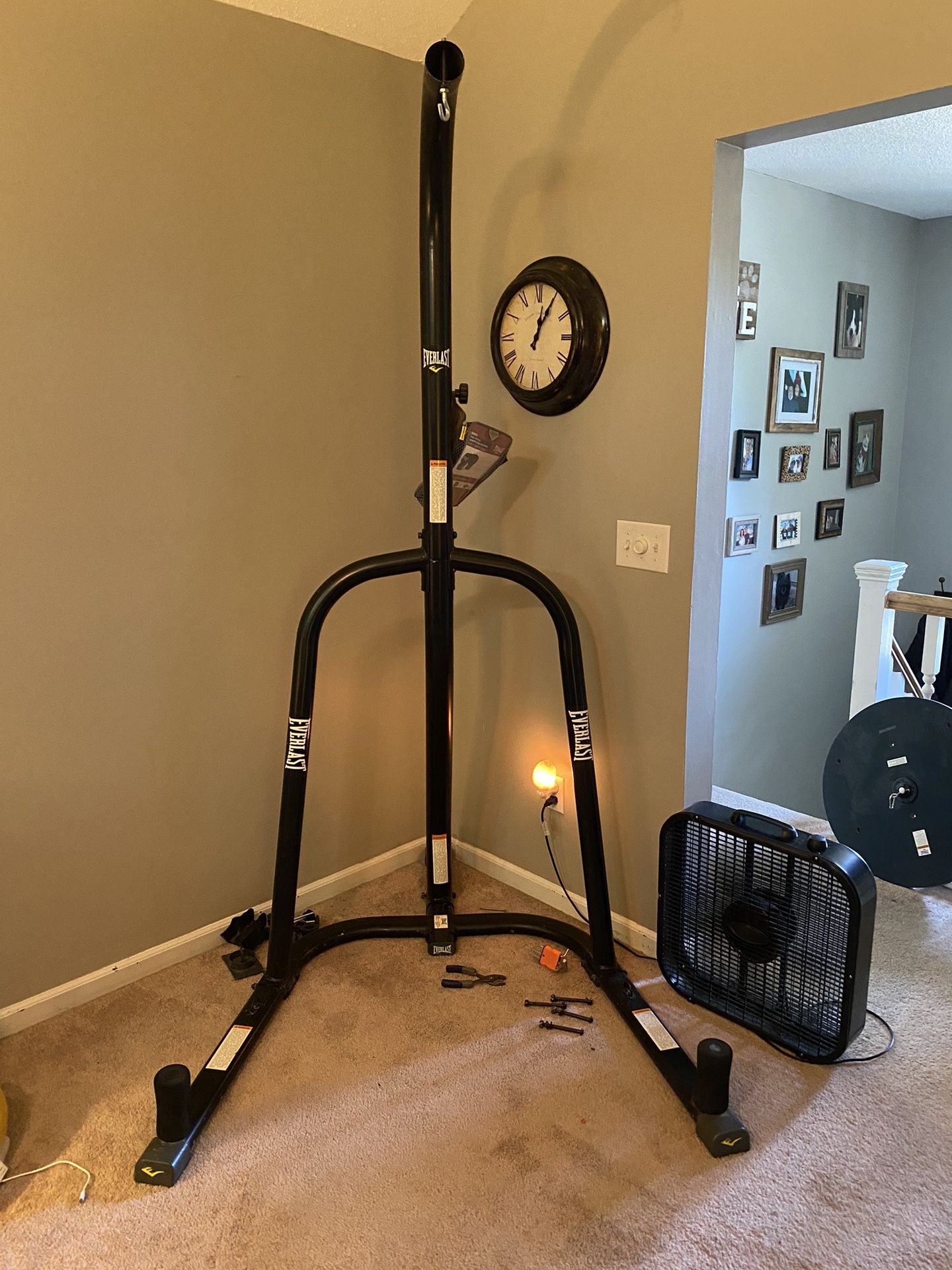 Boxing Bag Stand w/ Speed bag Attachment