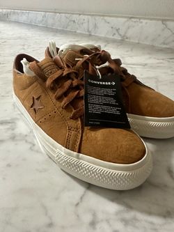 Women’s Converse (Brand New)