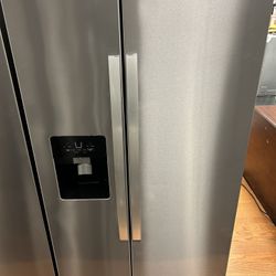  Lean Stainless Double Door Unit | Fingerprint- Resistant | Large Interior Shelving 