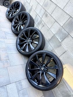 Tesla model 3 performance wheels