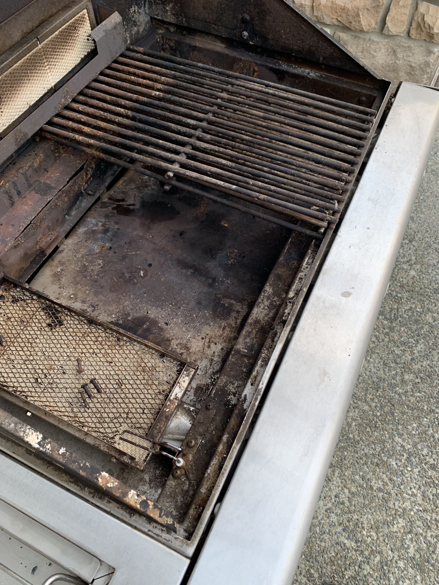 Kirkland signature grill for Sale in Lynnwood, WA OfferUp