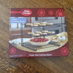 2 Betty Crocker 3 Tier Cooling Rack