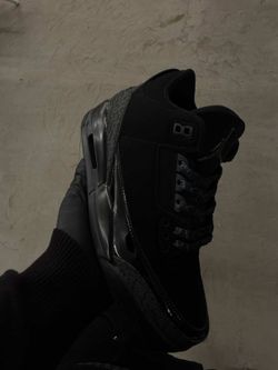 3s, 4s, Dior b30, and Travis Scotts