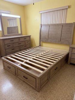 Queen Bedroom Set 'Elements Sullivan' in Drift Grey – Complete Set or Sold Separately
