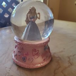 Barbie Musical Snow Globe