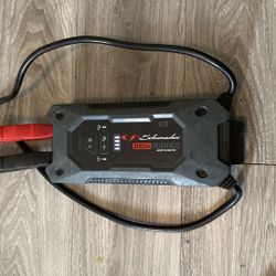 Schumacher 200A 12V Jumpstarter 