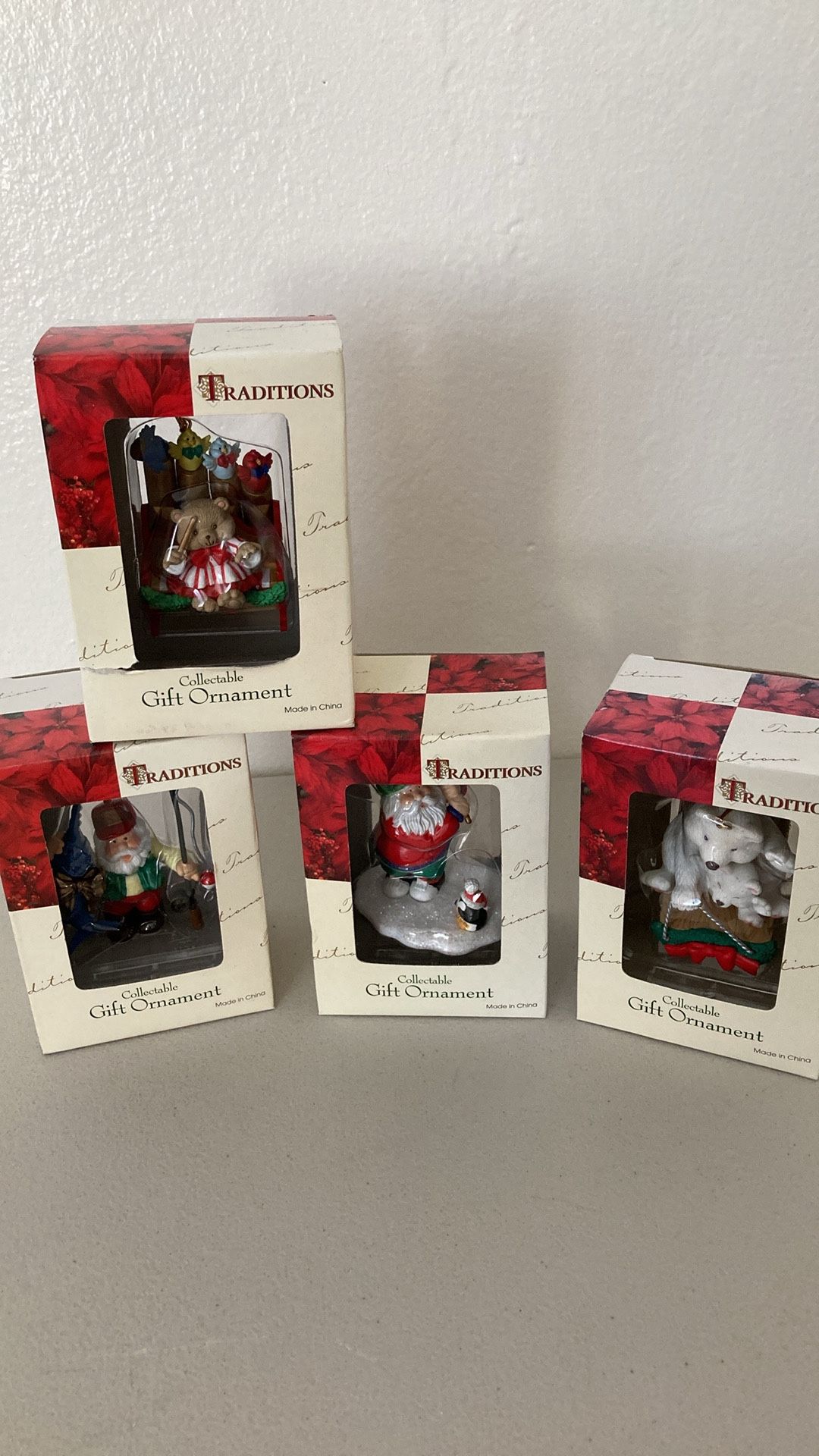 Traditions Collectable Xmas Ornaments